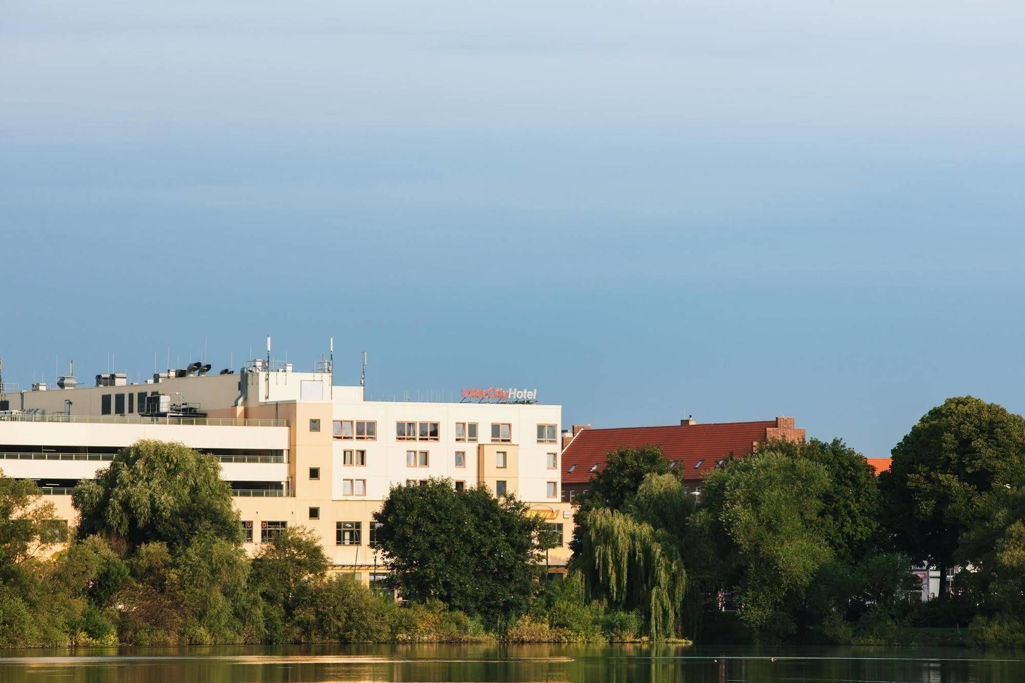 Hotel Intercityhotel 3*